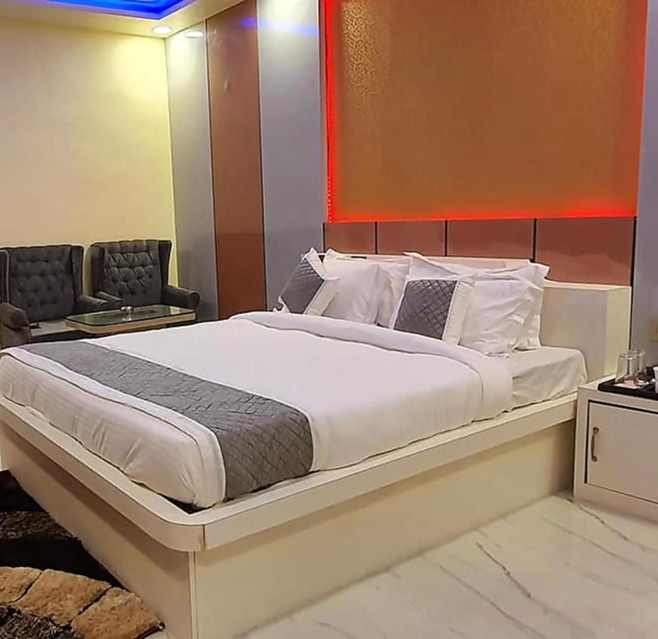 Gokul Raj By Wb Economy , Madhubani Hotel Bagian luar foto