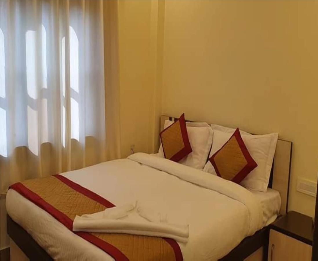 Gokul Raj By Wb Economy , Madhubani Hotel Bagian luar foto