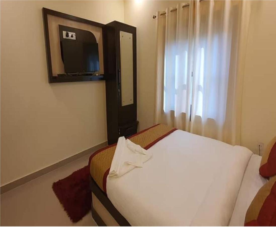 Gokul Raj By Wb Economy , Madhubani Hotel Bagian luar foto